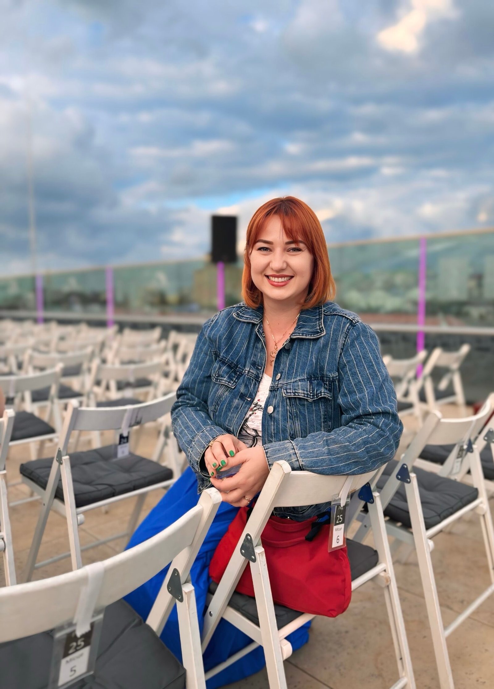 Yarna Personal Image